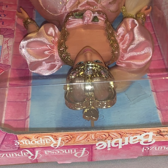 Vintage 1997 Rapunzel Barbie doll new unopenedsealed in box - Picture 11 of 13